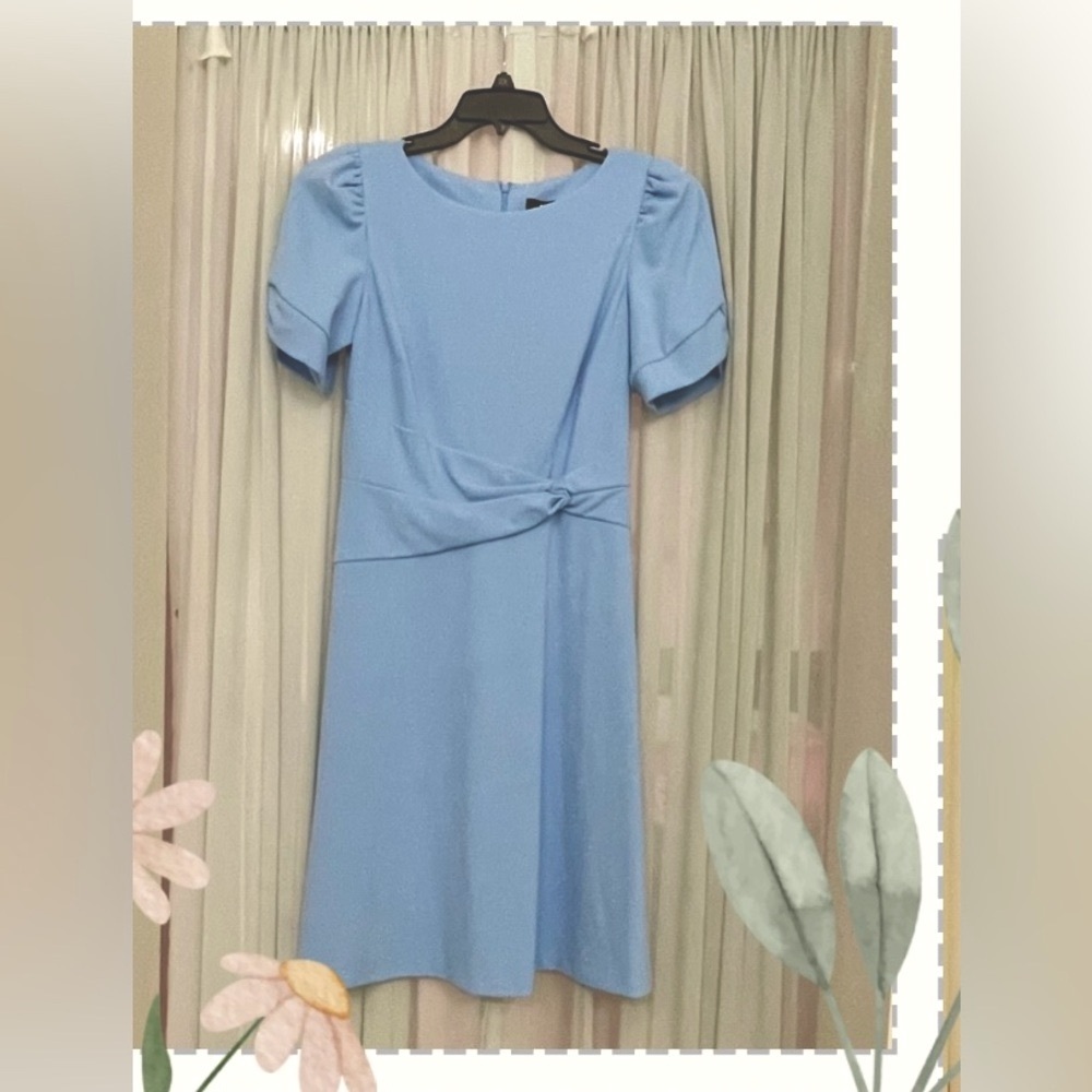 DKNY-light blue dress
Women's Short Sleeve Crepe Side Knot Fit & Flare like new